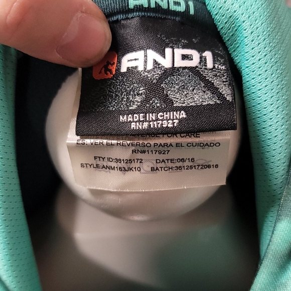 Mens "And 1" Hoodie - Picture 5 of 5